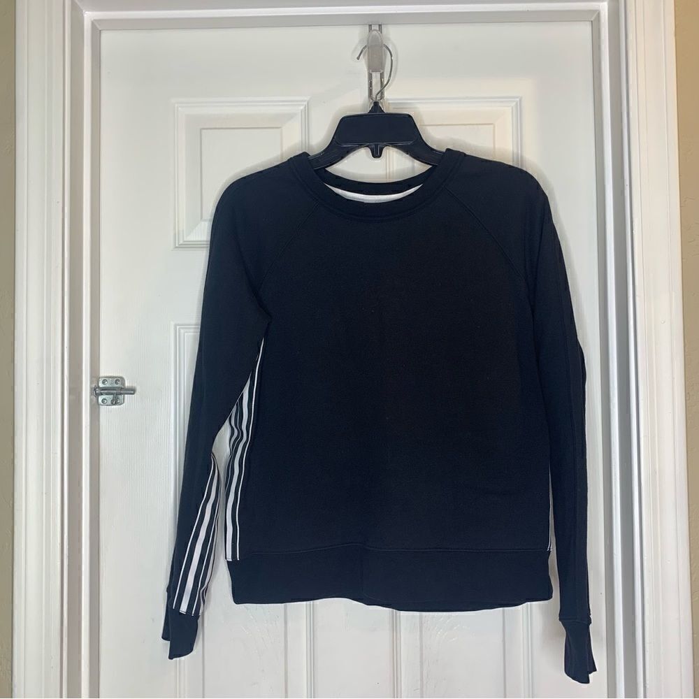 Athleta 24/7 Striped Crewneck Sweatshirt Size Small Black and White